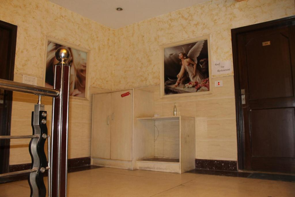 Hotel Hridey Inn Νέο Δελχί Εξωτερικό φωτογραφία